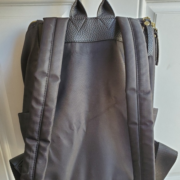 Tutilo Purse/Backpack - Picture 4 of 4